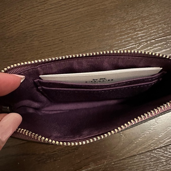 Coach Corner Zip Wristlet - New - Picture 8 of 9